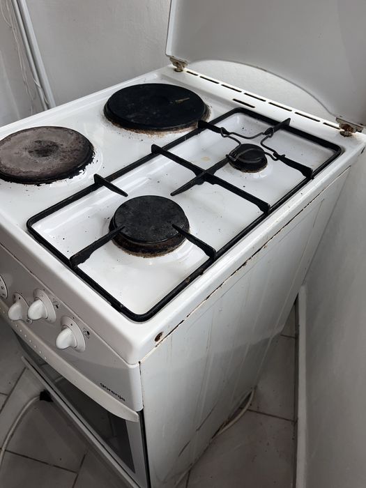 Фурна с котлони Gorenje
