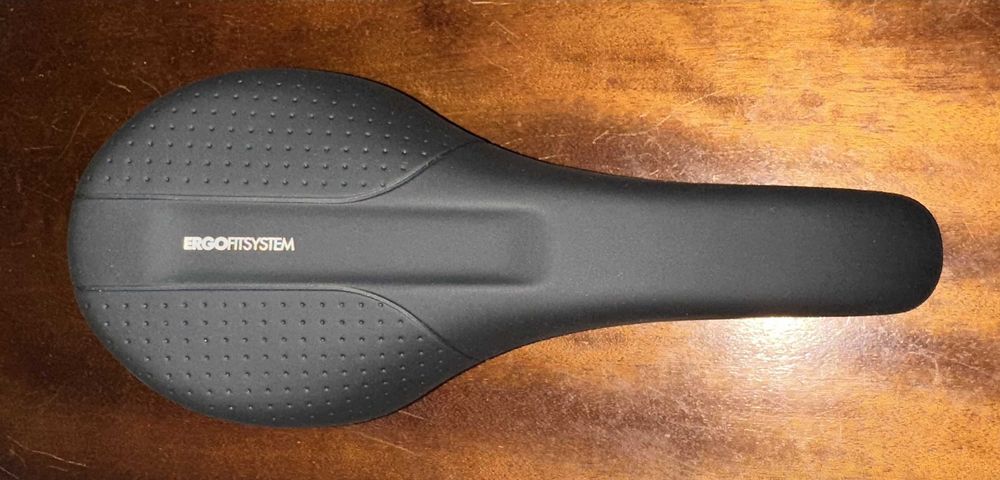 СЕДАЛКА и ПЕДАЛИ с куки за шосейно колоездене