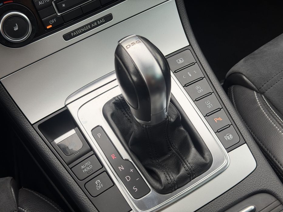 Volkswagen Passat CC R LINE 2011 170 Cp Panorama Clima Automat Alcantara Camera RATE AUTO