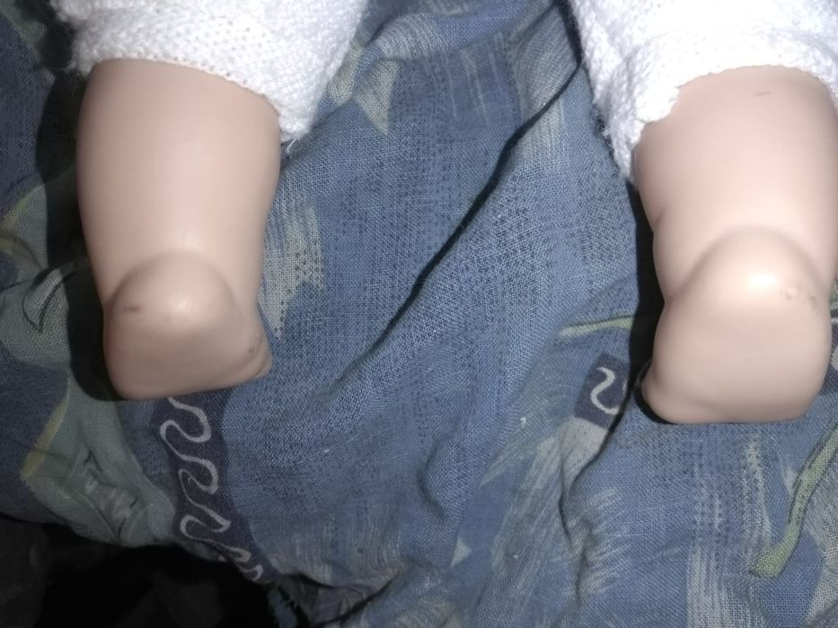 Голяма кукла бебе . Активни очи  .