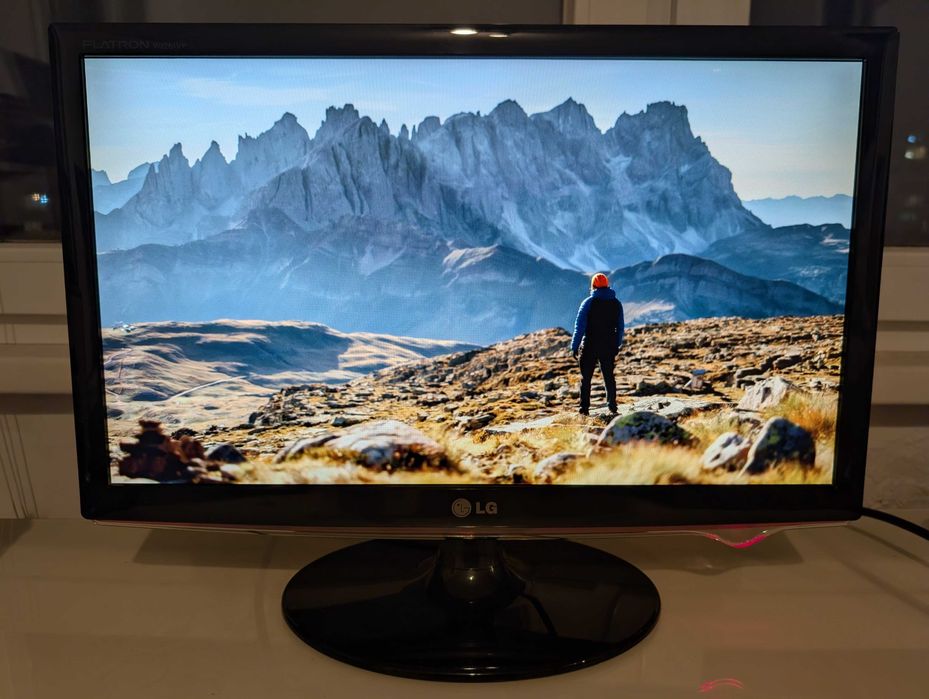 Монитор LG W2261VP-PF, 21.5" wide, LCD