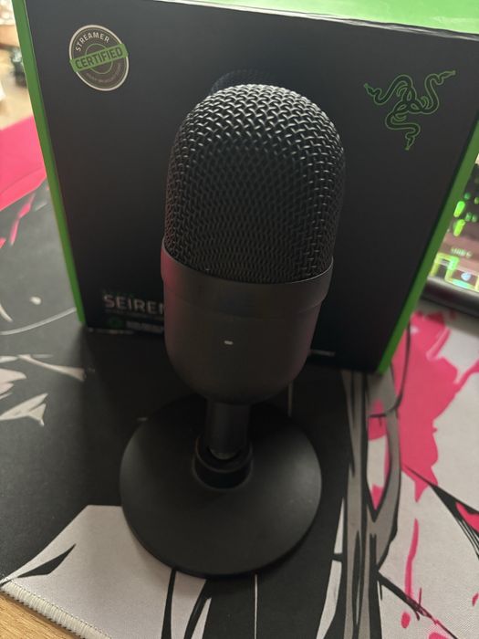 Срочно Микрофон Razer Siren Mini
