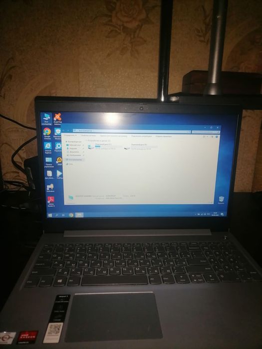 Продам ноутбук леново ideapad 3 15ada05