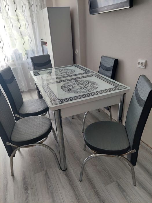 Продам стулья со стульчиками
