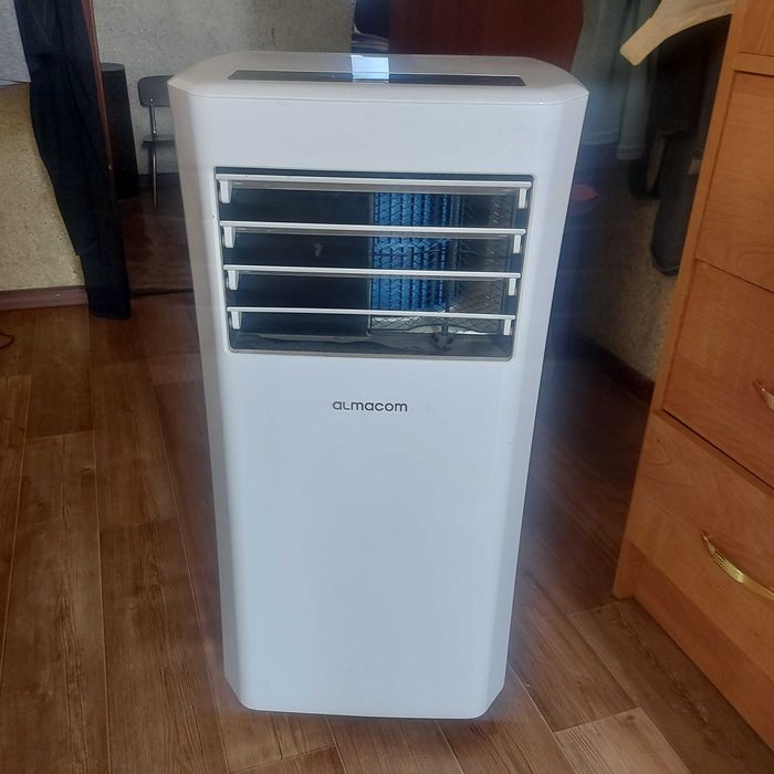 Продам диван и кондиционер
