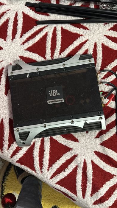 Statie cu subwfar jbl
