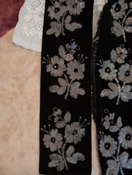 Costum popular tradițional ALMAJ