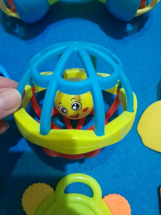 Погремушки и прорезыватель для зубов