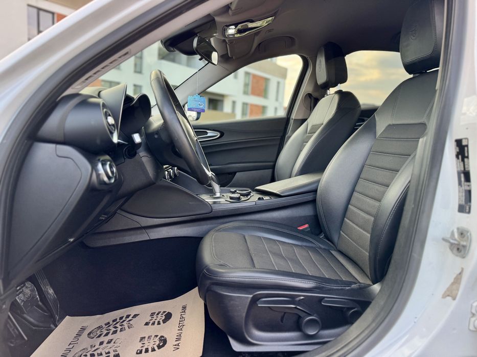 Alfa Romeo Giulia 2.2 Diesel 180 Cp Distronic Line Assist Bi-Xenon