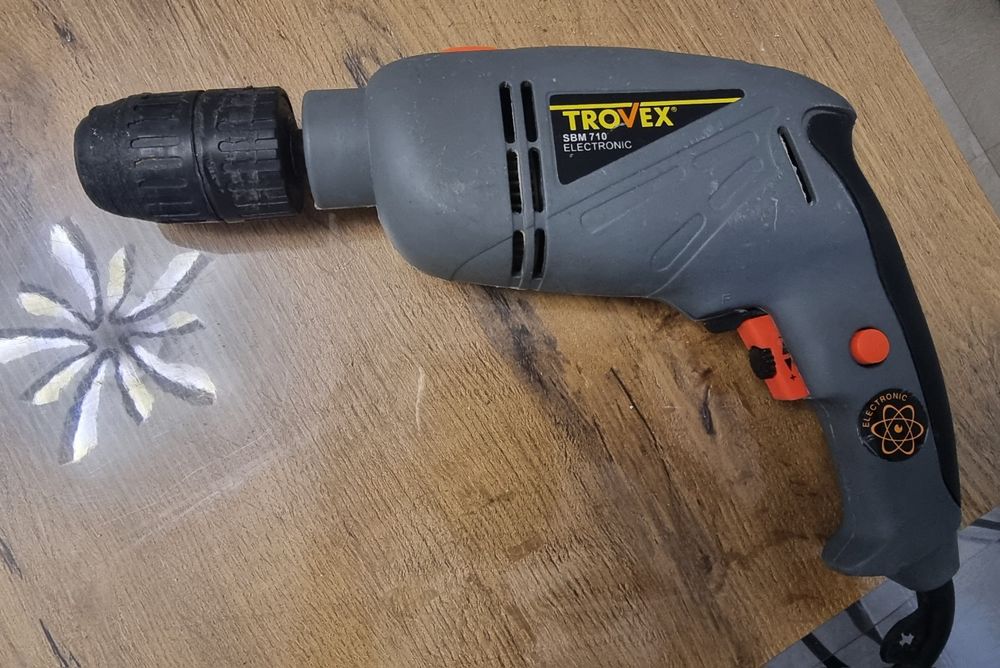 Дрелка Trovex 710w