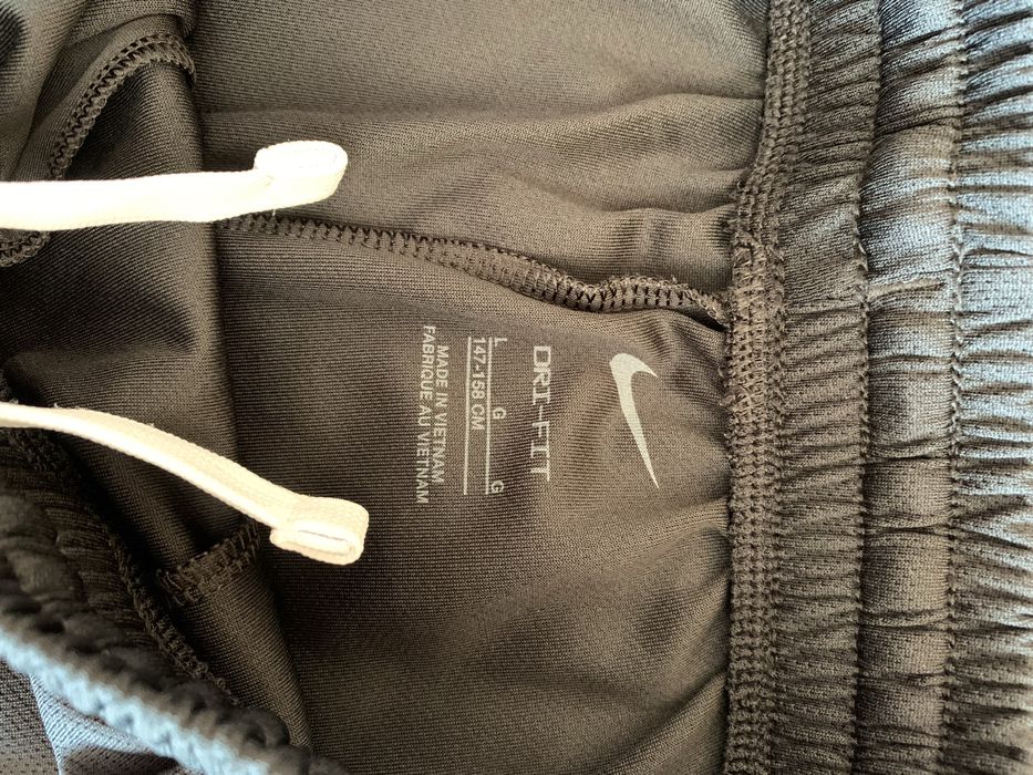 Спортен екип Nike Dry-Fit размер L