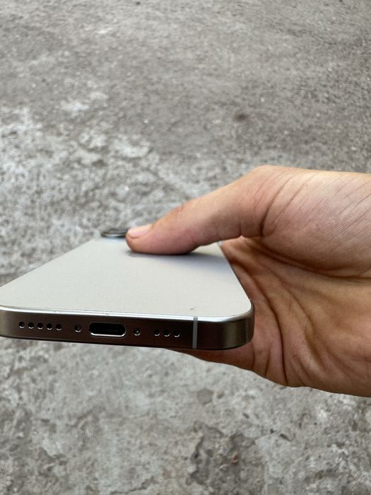 Iphone 16 pro.