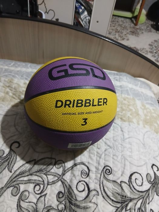 Продаю мяч баскетбольный