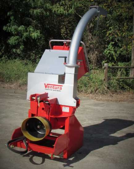 Tocator de crengi si resturi vegetale dupa tractor - Ventura