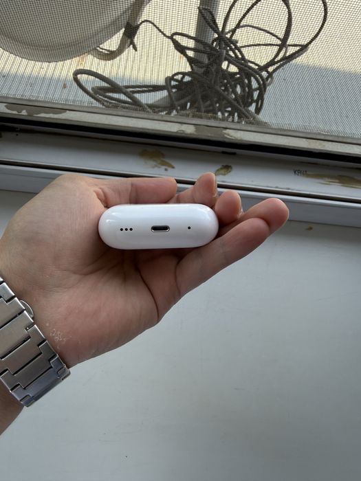 Air pods 2 pro хорошем состоянии