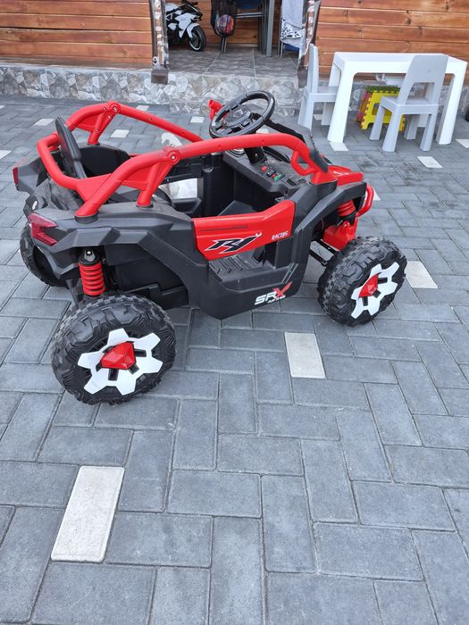Mașină  copii  de la 3 la 5 ani