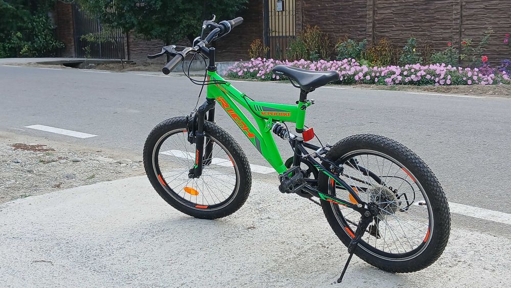 Bicicletă copii în stare excelentă.