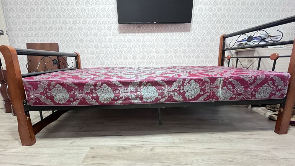 Продается кровать