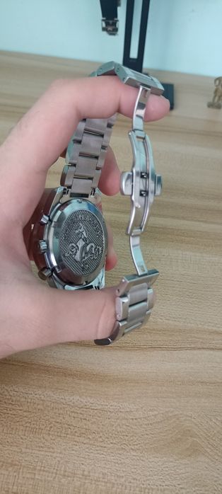 Часы Omega Speedmaster
