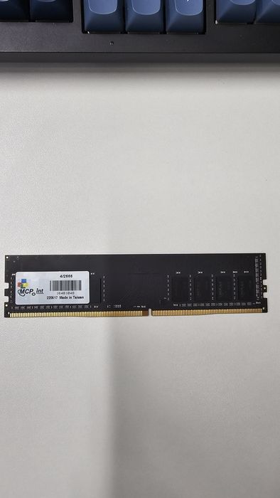 Оперативная память ddr4 4GB