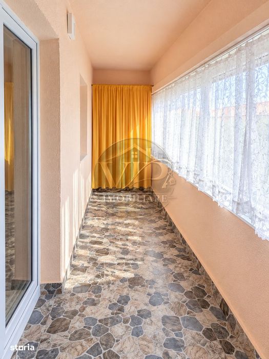 Apartament cu 5 camere, cu scara interioara,100 mp utili,decomandat,Ce