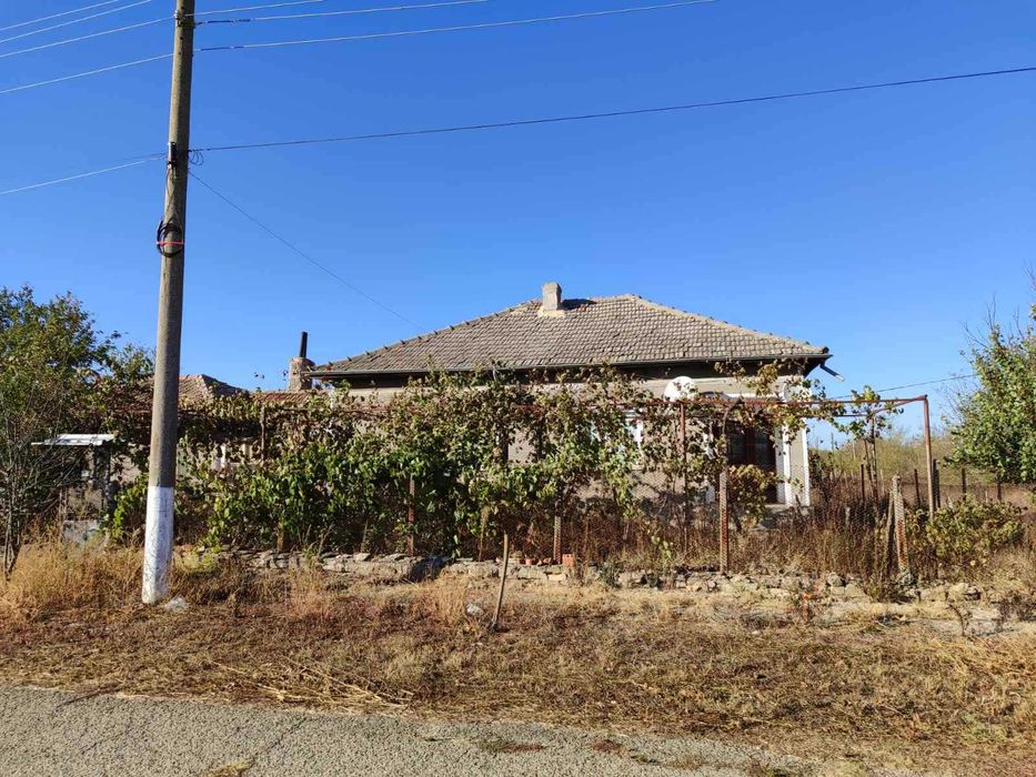 Продава се Къща в с. Пчеларово, Област Добрич - 110 кв.м за 181 €/кв.м - Снимка #2