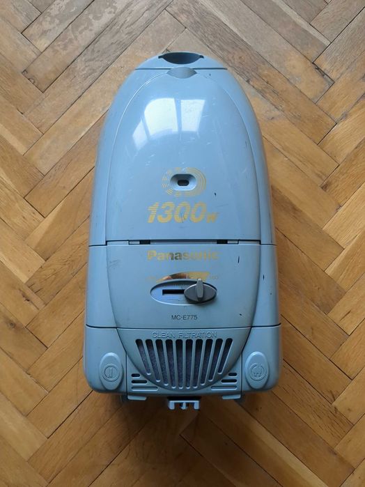 Прахосмукачка Panasonic MC-E775