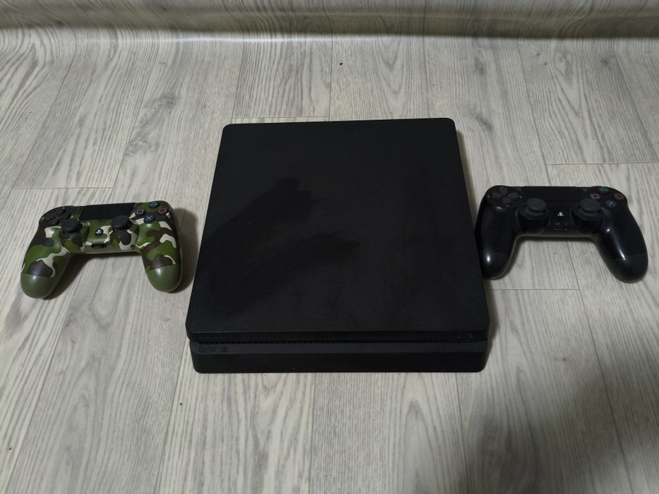 Продам ps 4 на 1 терабайт