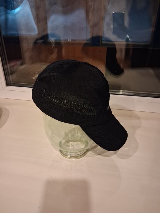 Продам бейсболку Кангол