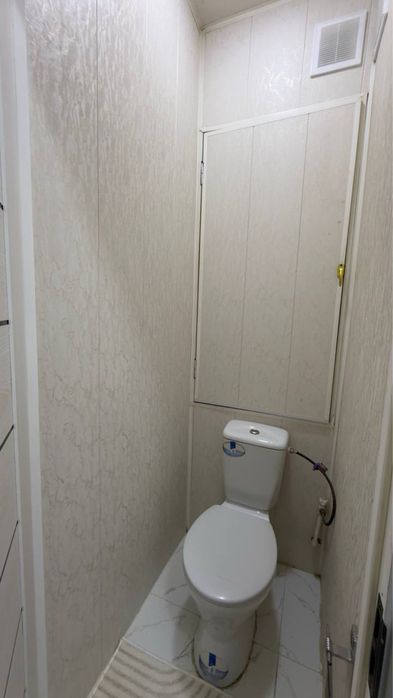 Чиланзар 19 кв    1^2/3/4 Балкон 1.5x3