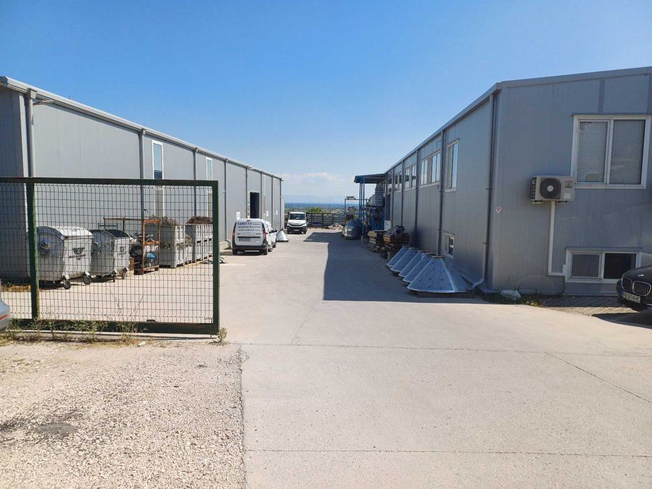 Продава се Промишлена сграда в Куклен - 2924 кв.м за 320 €/кв.м - Снимка #2