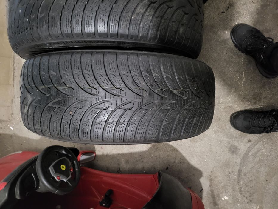 Anvelope iarna  215 60 16