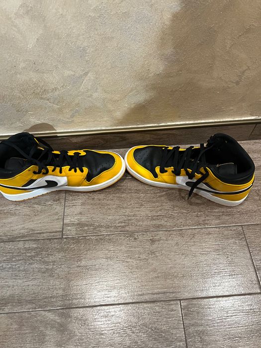 Jordan 1 Mid taxi 44 номер