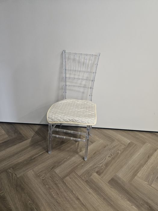 сдаю в аренду стулья