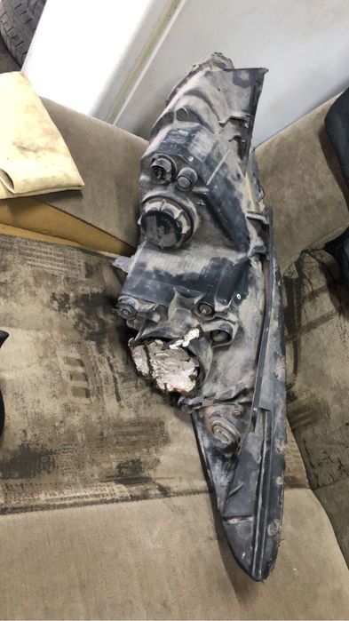 Продам родные фары на Сонату