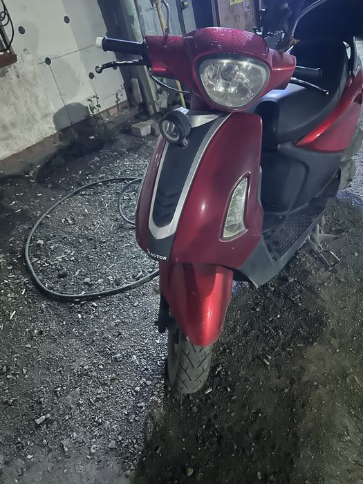 Продам скутер.   .