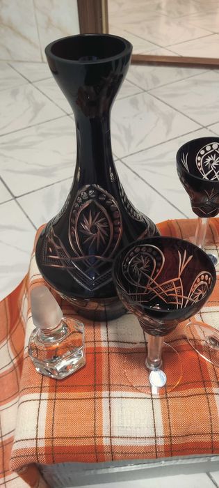 5 pahare cristal rubiniu plus sticla carafa Buzau Perla Lux