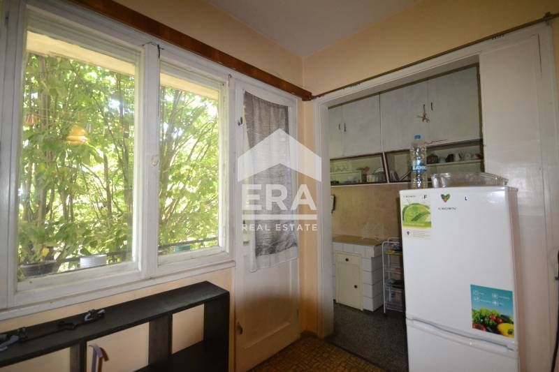 Продава се Тристаен апартамент в Хасково, Център - 83 кв.м за 977 €/кв.м - Снимка #1