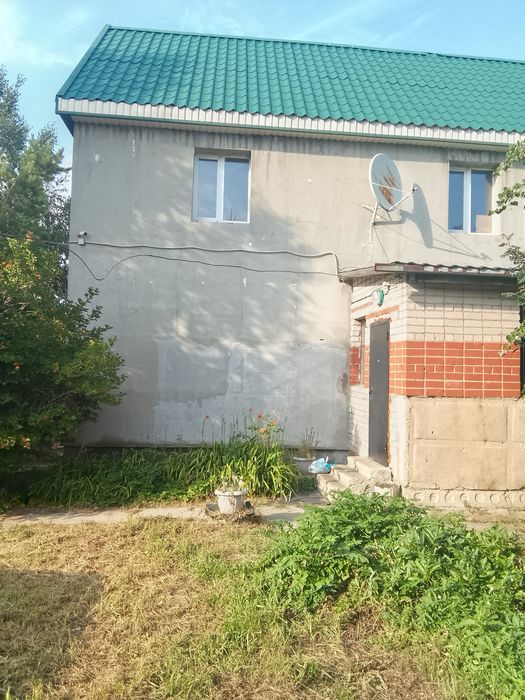 Продается большой дом, п. Солнечный
