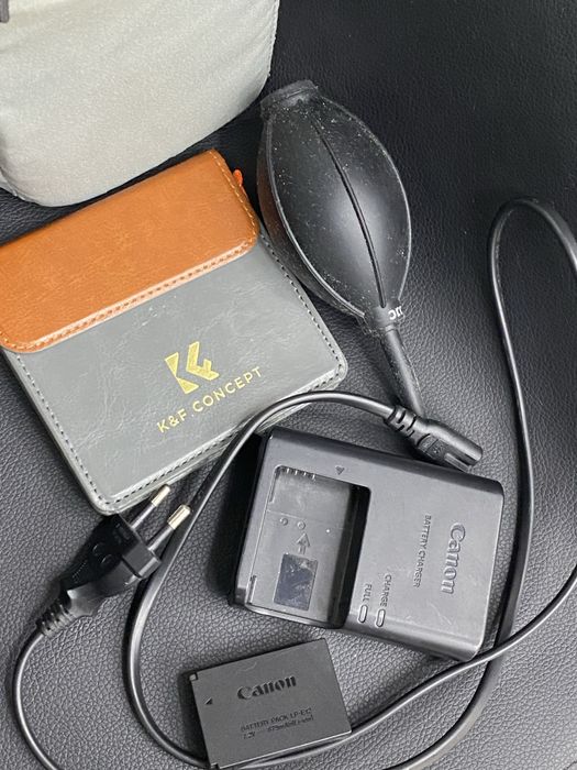 Canon EOS M50 Mark II cu obiective si accesorii