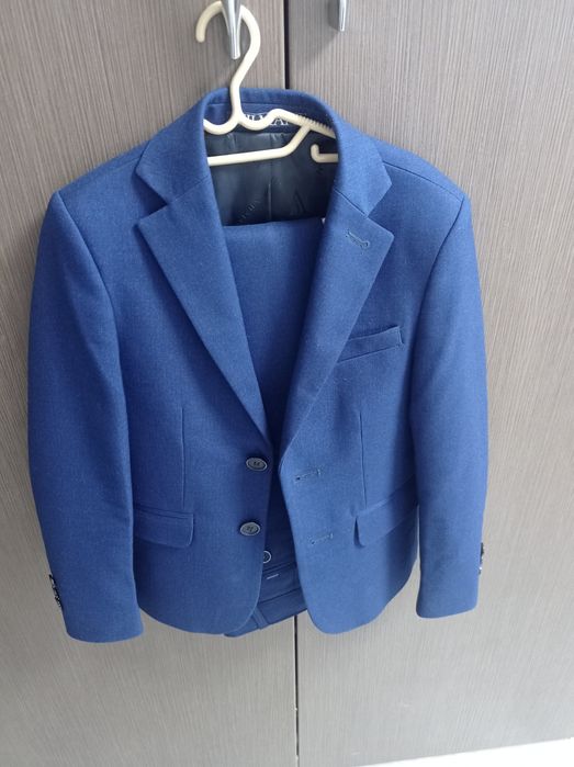 Продам школьную форму