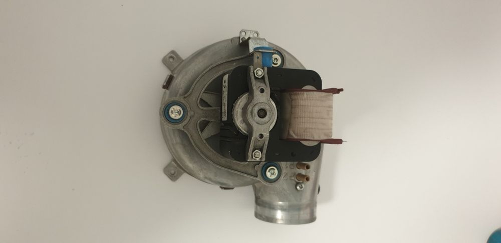 Ventilator 60 W Centrala termica Viessmann WH1B WH0A Wh06