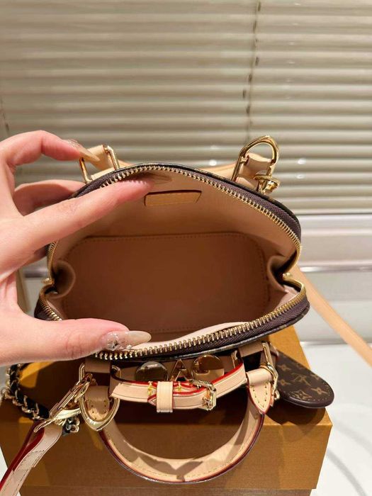 Geanta de mana dama Louis Vuitton 602-05