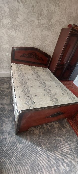 Мебель шкаф и спальня