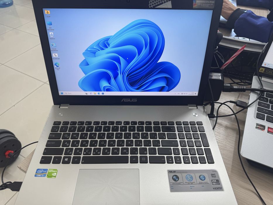 Ноутбук Asus  Core I7 -3630