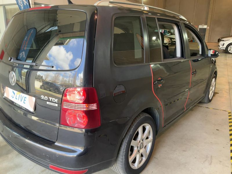 Volkswagen Touran 2.0 TDI Highline 2010