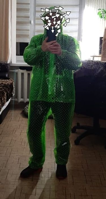 Продам  костюм -дождевик