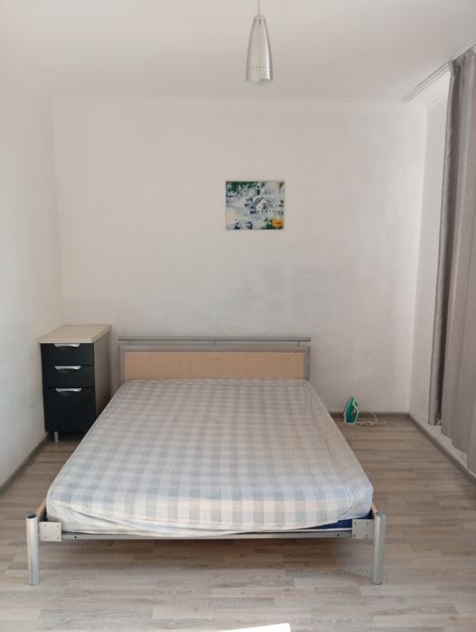 Сдается по месячно квартира