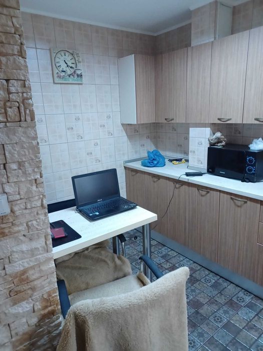 Garsonieră decomandată de inchiriat – 32 mp utili, etajul 7 / 10 Lacul Tei