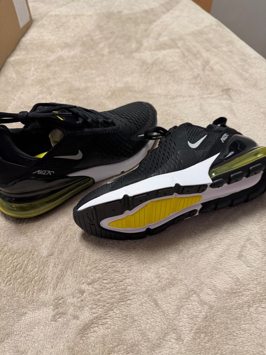 Nike Air 270 - Чисто Нови